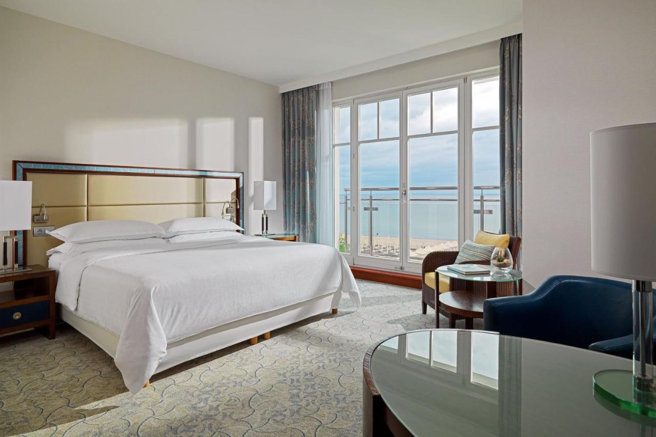 Executive Zimmer mit Zugang zum Spa und der Club Lounge